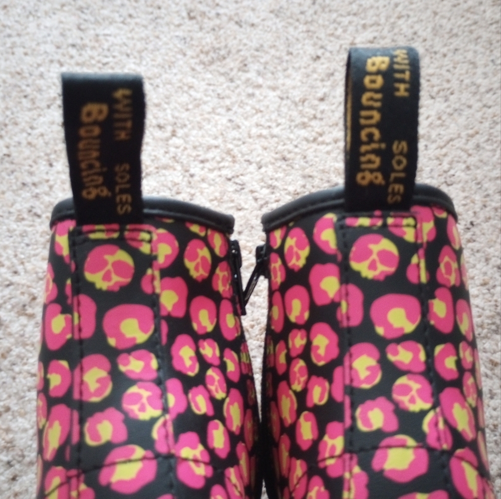 Pink Neon Leopard Print Dr. Martens Kids Boots Youth Size 10 - Picture 5 of 6
